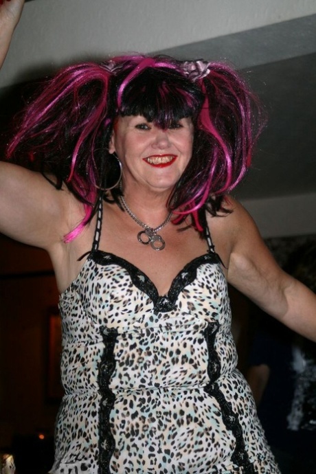 Mature amateur Valgasmic Exposed models cosplay attire before showing her tits 23531379