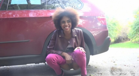 Black girl Luna Corazon has sex with a white dude inside a vehicle 54314025