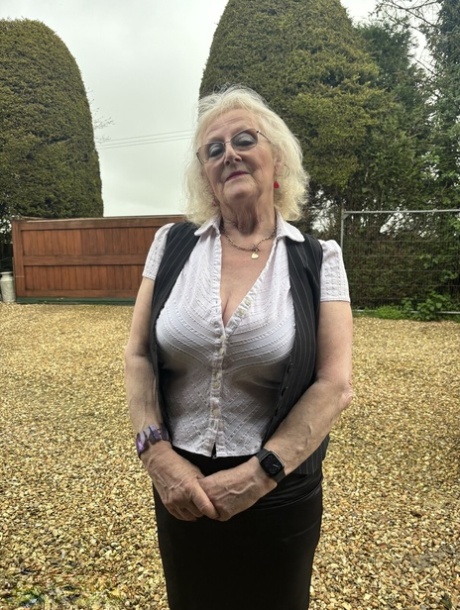 Old blonde woman Claire Knight has sexual intercourse with her younger lover 17537891