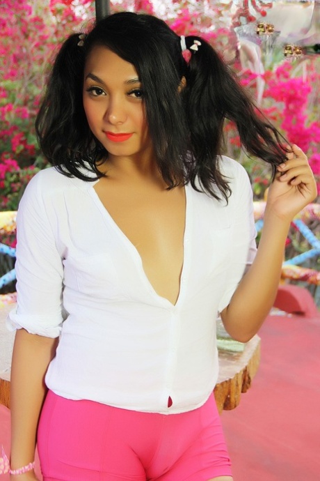 Tiara Tiramisu Official starring Tiara Tiramisu Hot Pics 39305526