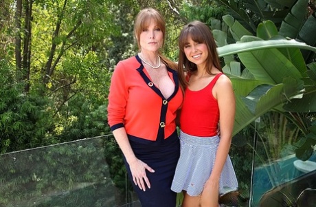 Lascivious babes Riley Reed & Darla Crane make some hot lesbian action 41468489